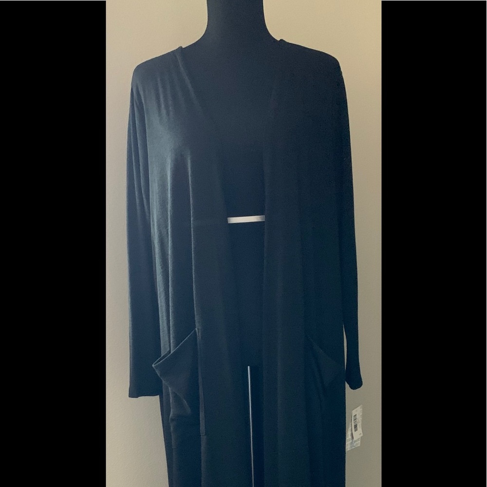 LuLaRoe Noir Sarah